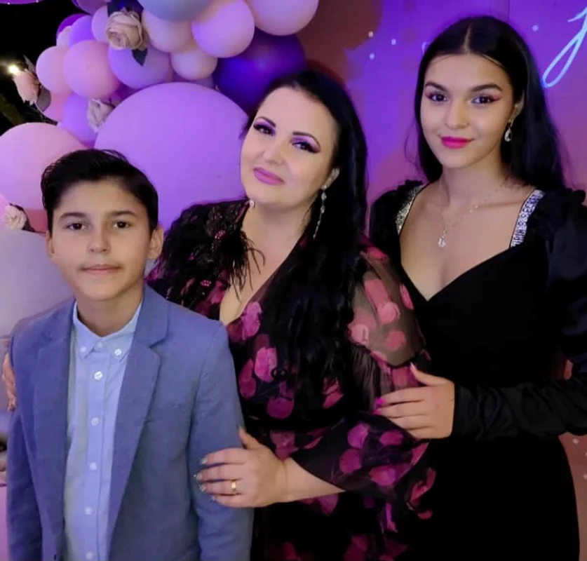 Silvana Rîciu are doi copii din prima căsnicie Sursa: Instagram 