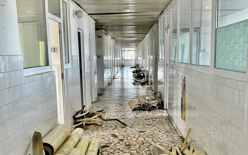  Un etaj din Spitalul de Pediatrie din Pitești, renovat de Asociația Medici pentru România