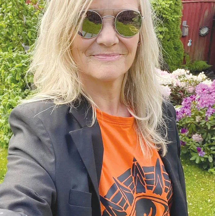 Mii de oameni au aprins lumânări în memoria celor cinci victime ale măceluluiFoto: EPA-EFE