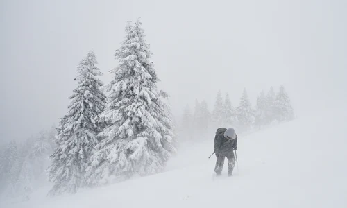 viscol munte zapada shutterstock 1930359878 jpg