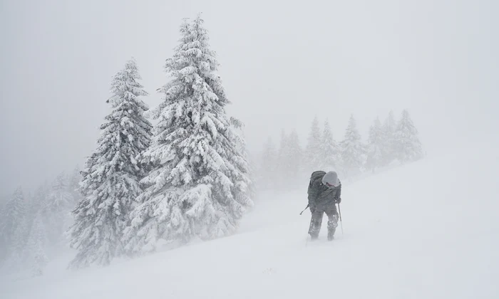 viscol munte zapada shutterstock 1930359878 jpg