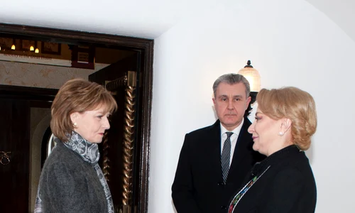 Viorica Dancila Custodele Coroanei Margareta Principele Radu pranz Palatul Elisabeta (15) jpeg