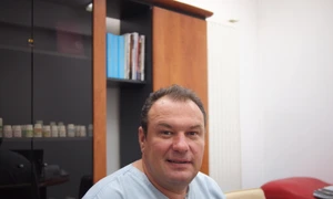 „Oamenii vor frumusețe uniformă” interviu cu chirurgul plastic Marek VÂLCU jpeg