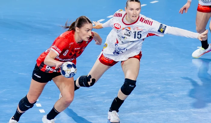 Gloria Bistrița (stânga), în sferturile de Liga Campionilor (FOTO: Sportpictures)