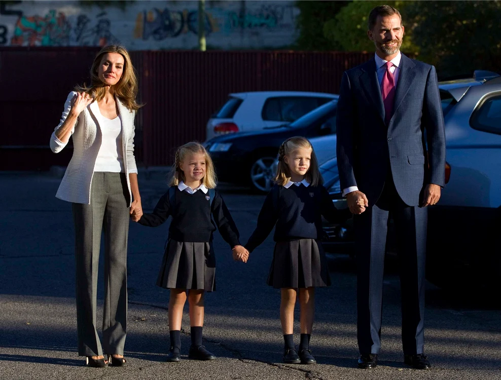Letizia, Felipe și cele două fiice, Leonor și Infanta Sofia