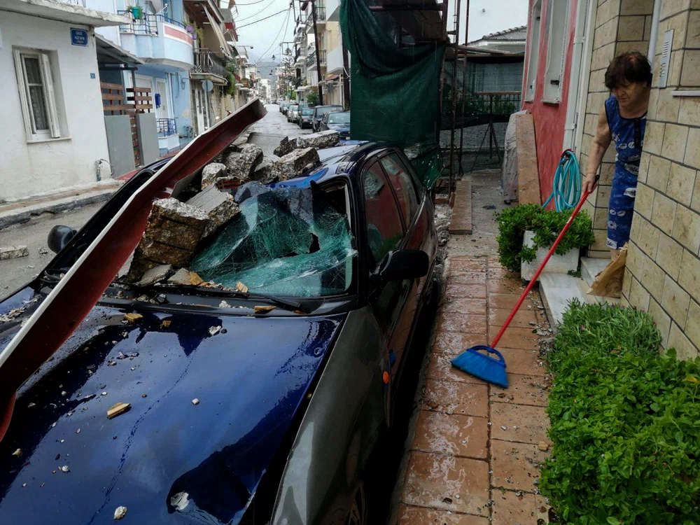 Vântul puternic a provocat multe daune materiale în Kefalonia