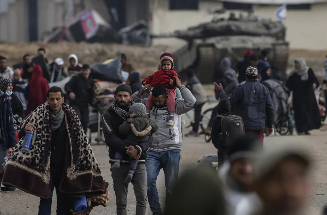 Palestinieni evacuați din Khan Younis Foto EPA EFE (arhivă)