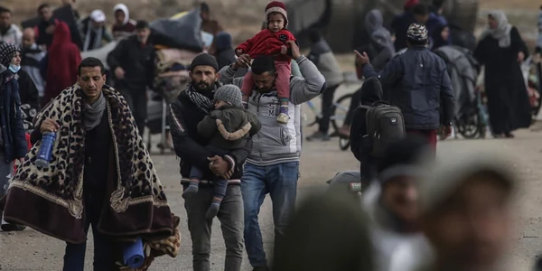 Evacuari la Khan Younis FOTO EPA EFE jpg
