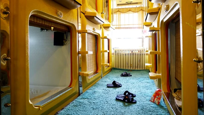 Hotel capsulă în Japonia