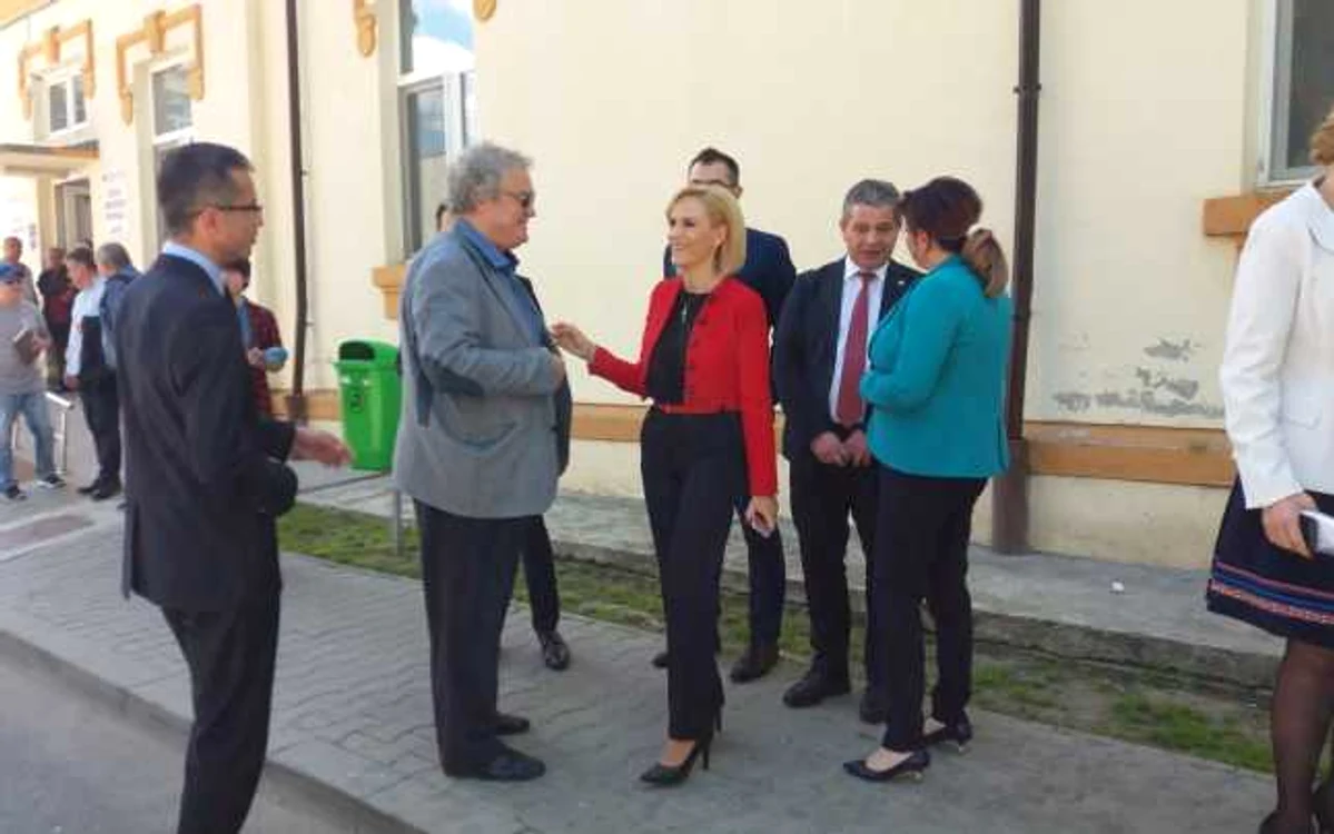 Gabriela Firea şi Gheorghi Iorga, profesorul de română care a pregătit-o pentru facultate FOTO Mircea Merticariu