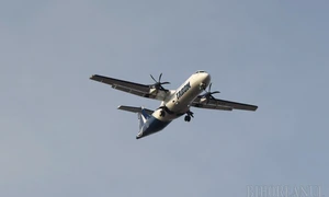 avion tarom arhiva  jpg