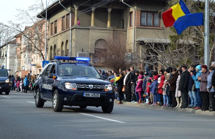 Manifestările debutează la Monumentul Eroilor FOTO IJJ Mehedinţi