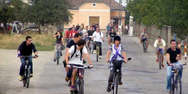 Giarmata Vii - SS Politehnica 1-3. Deplasare pe biciclete