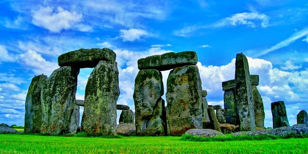 Operațiune majoră de restaurare a monumentului megalitic de la Stonehenge jpeg