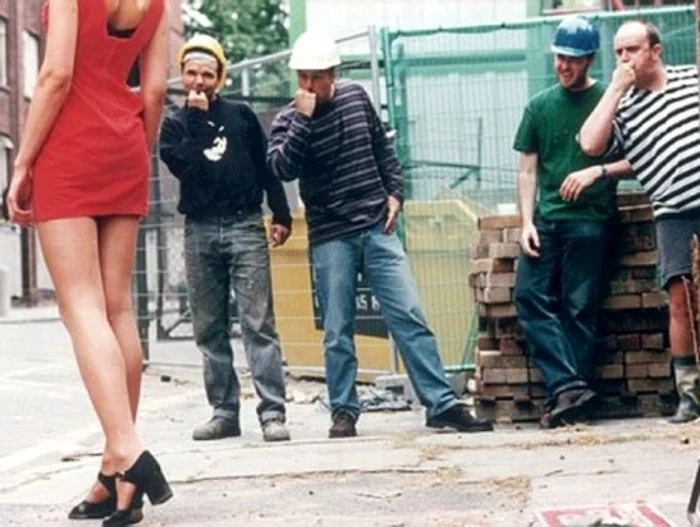 Angajaţii au fost evacuaţi din fabrică