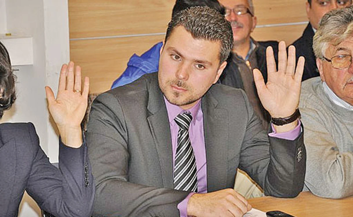 Viceprimarul Bogdan Loghin, pedepsit de partidFoto: svnews.ro