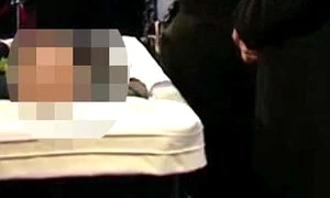 Celine Dion a izbucnit în lacrimi lângă sicriul soţului jpeg