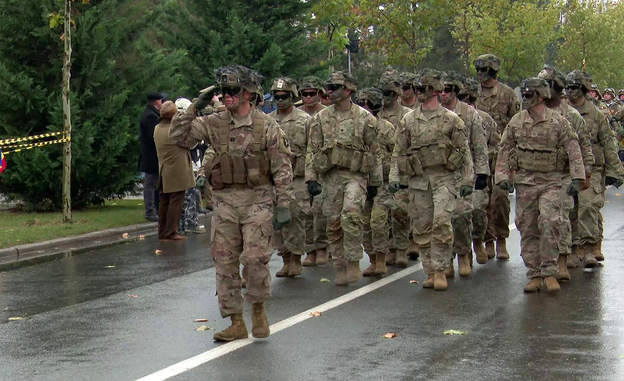 Americanii derulează exerciții cu militarii Diviziei 2 Infanterie „Getica”. SURSA Iulian Bunilă
