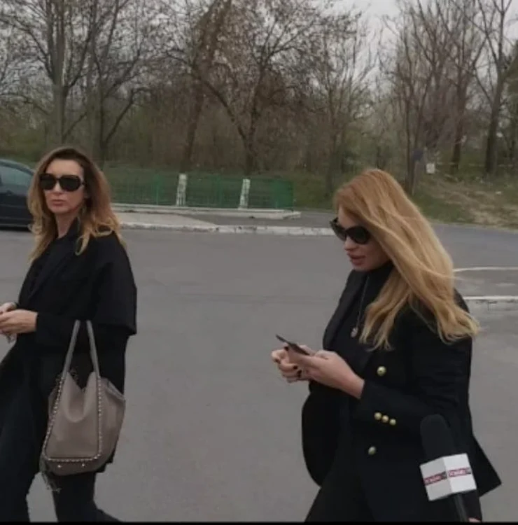 Valentina Pelinel obişnuia să o viziteze des pe "mama Zina" la azil  