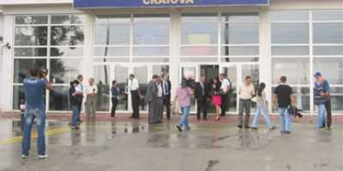 A început modernizarea aeroportului din Bănie