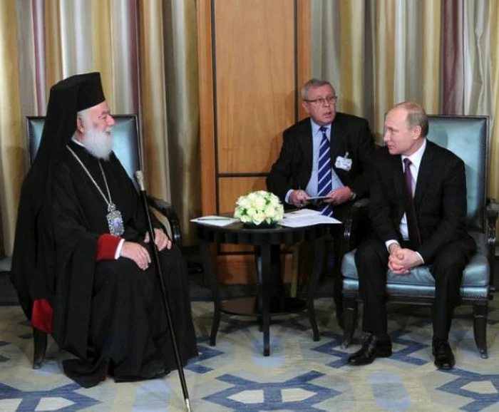 Theodoros al II-lea discutând cu Vladimir Putin la Cairo FOTO EPA-EFE