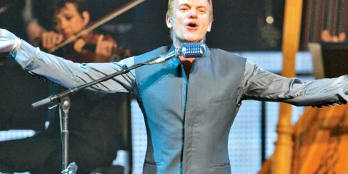 Interpretul britanic Sting vine la Bucureşti însoţit de o orchestră simfonică, alături de care va cânta hiturile sale reorchestrate  