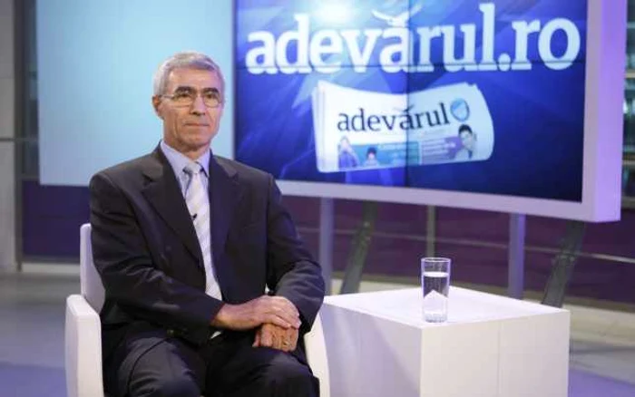 Gen. (r) Constantin Degeratu, în studioul Adevărul Live FOTO David Muntean