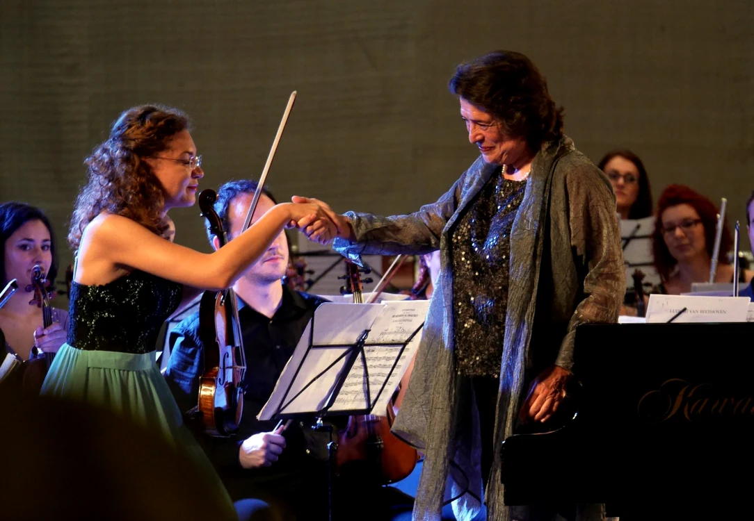Pianista rusă Elisabeth Leonskaja a interpretat Beethoven             FOTOGRAFII: Virgil Oprina