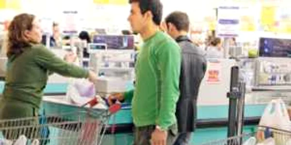 Ungurii şi coreenii stau cu ochii pe PET-urile din România