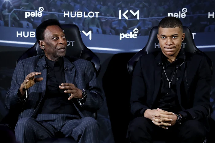 Pele i-a transmis un mesaj de încurajare lui MbappeFoto: EPA-EFE