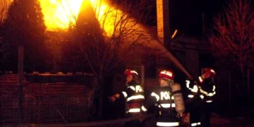 Incendiul a izbucnit azi  noapte în jurul orei  01,35 