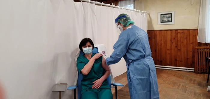 La Centrul de Vaccinare din Zalău s-au vaccinat aproape 500 de persoane în patru zile FOTO Andreea Vilcovschi