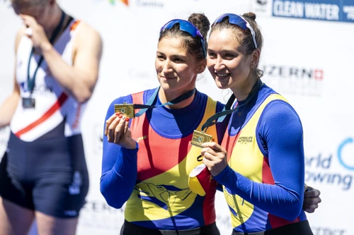 Simona Geanina Radiș și Nicoleta-Ancuța Bodnar au șanse la o clasare pe podium la dublu vâsle Foto: EPA-EFE