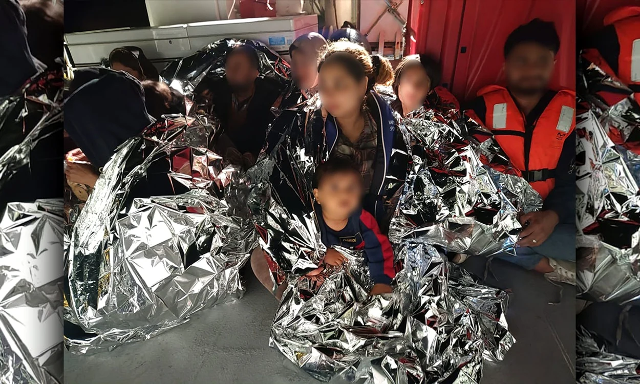 Migranți salvați de polițiștii de frontieră români FOTO: Garda de Coastă