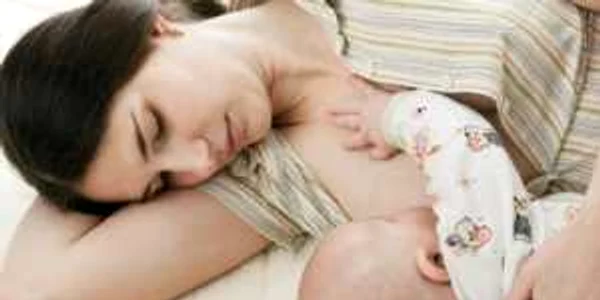 O nouă sarcină este posibilă  şi în perioada alăptării, mai ales după şase luni de la naştere  