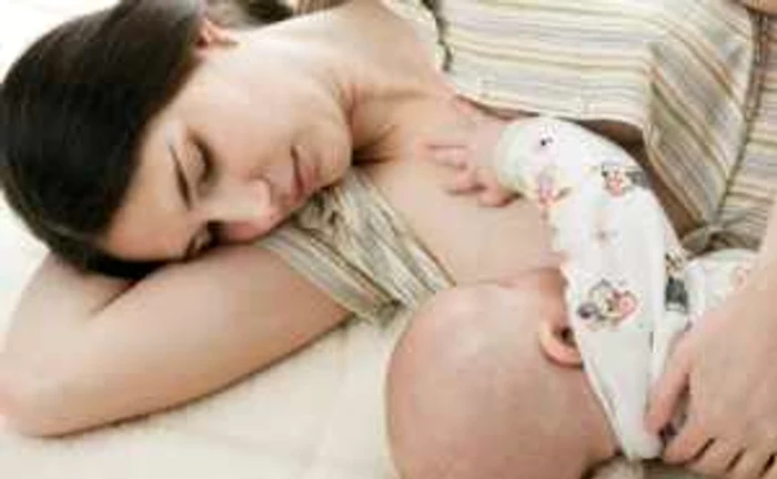 O nouă sarcină este posibilă şi în perioada alăptării, mai ales după şase luni de la naştere