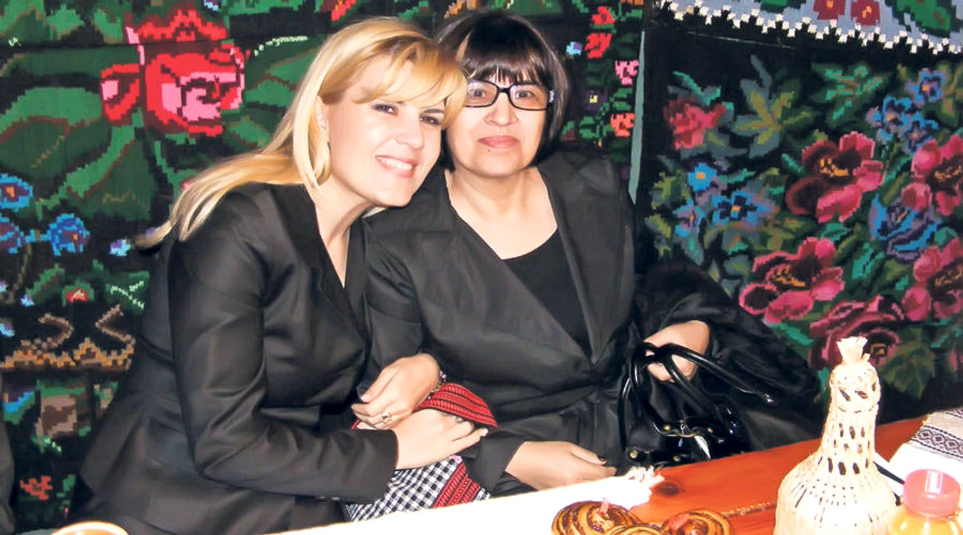 Elena Udrea este foarte apropiată de mama sa