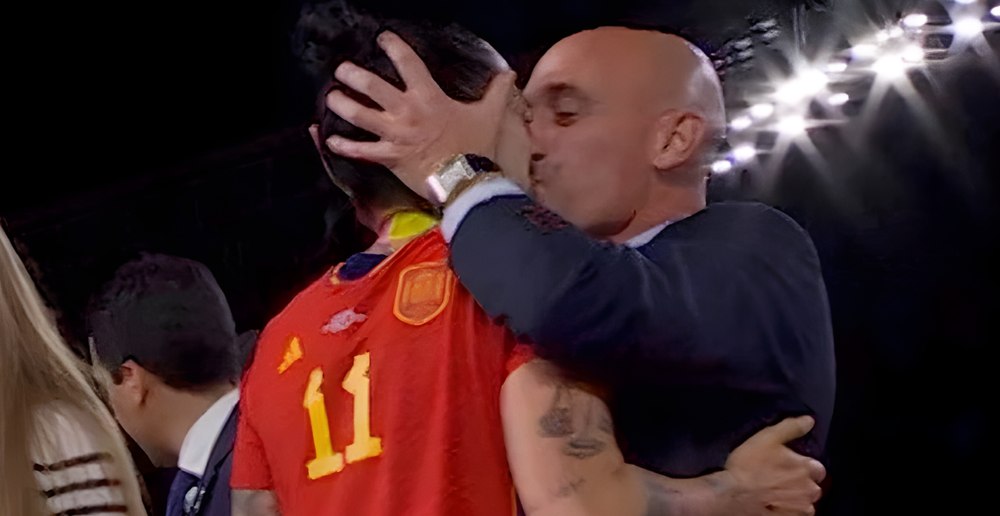 Procesul „sărutului interzis" a ajuns la final. Procurorii au cerut doi ani și jumătate de închisoare pentru Luis Rubiales