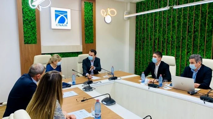 
    Pe tronsoanele 1 și 2 din Drumul Expres Craiova-Pitești se lucrează din 2019  