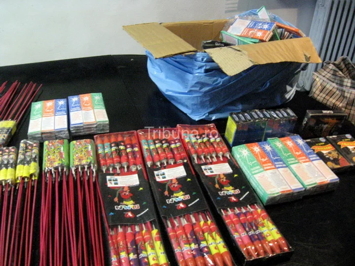 Obiectele pirotehnice au fost confiscate