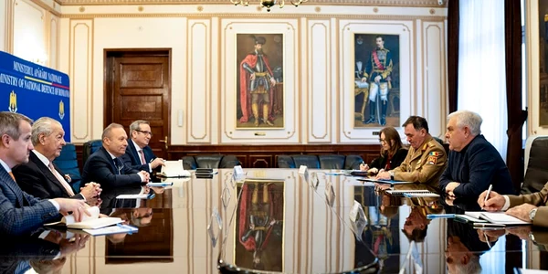 Angel Tilvar intalnire cu reprezentantii companiei Damen Foto Facebook jpg