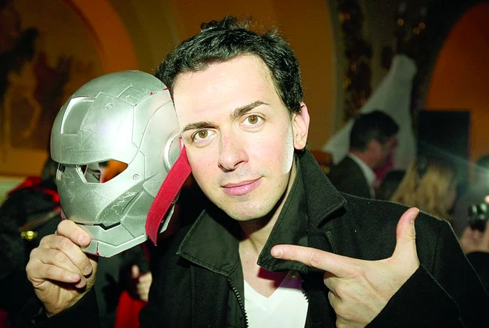 Keo s-a despărţit de Andreea Bălan după opt ani de relaţie, motivul fiind infidelitatea cântăreţului