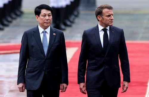 Președintele Vietnamului, alături de președintele Franței Macron FOTO Profimedia 