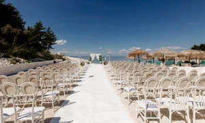 Ce trebuie să faci dacă vrei să îți organizezi nunta pe plajă jpg