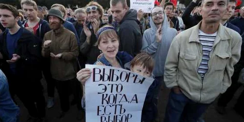 Protest la Sankt Peterburg FOTO EPA-EFE