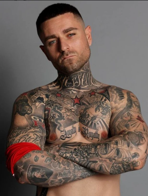 TJ Miles are numele bunicii tatuat pe piept. / Foto: Instagram