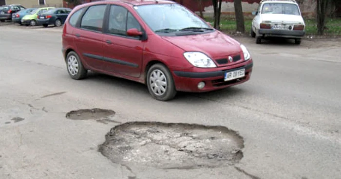 Drumul ca după război strică peisajul în cartierul de lux din Colonia UTA