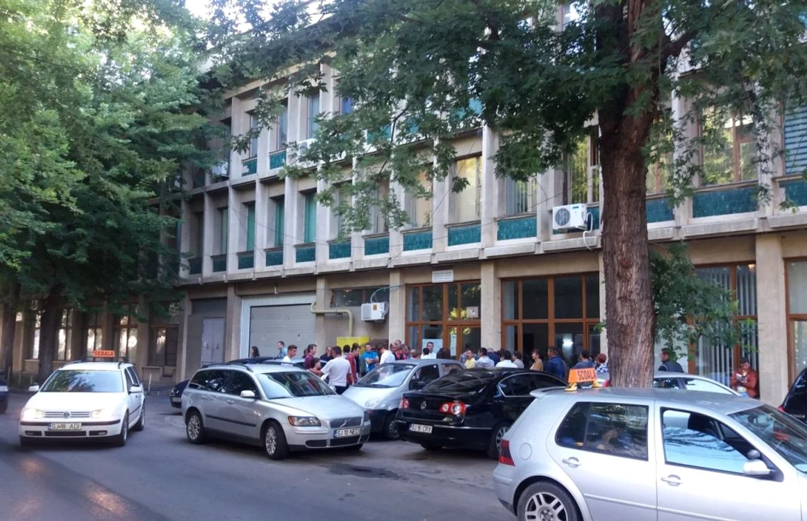 La SPCRPCÎV Sălaj au fost depuse peste 50 de cereri pentru înmatriculări fără plata timbrului de mediu FOTO Andreea Vilcovschi
