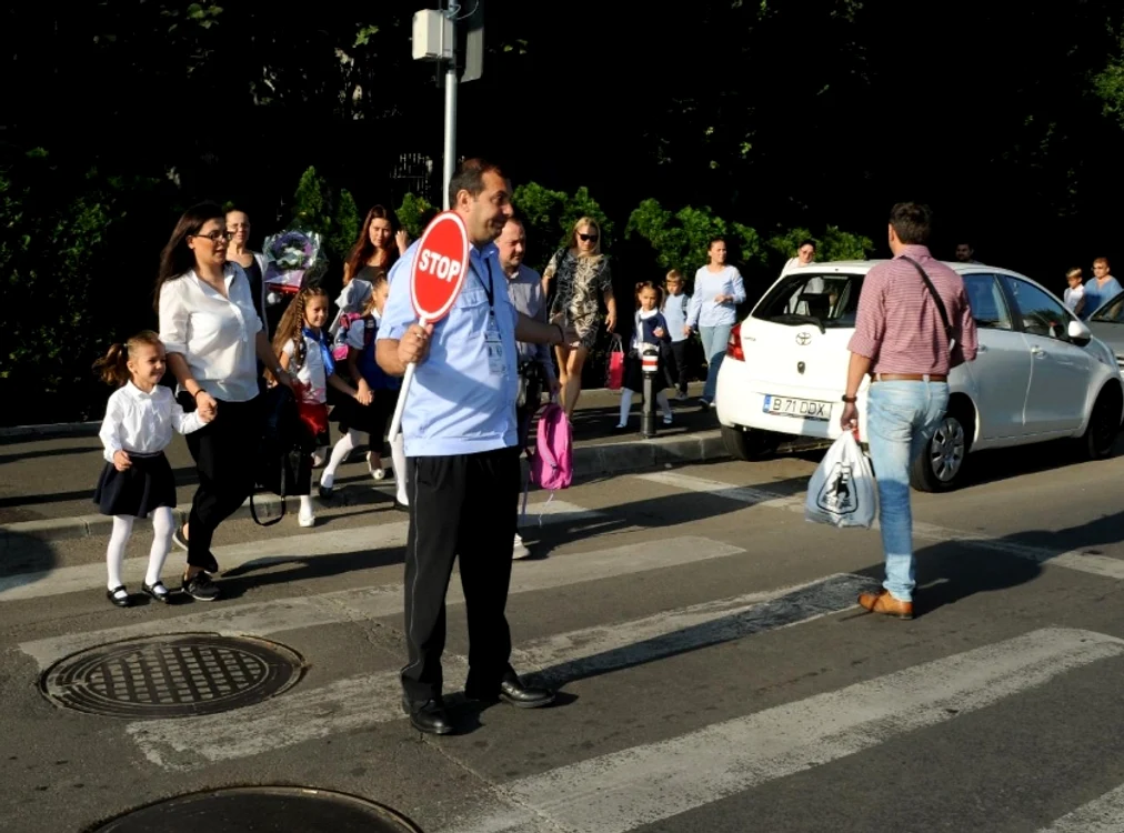 
    Patrulele şcolare sunt uşor de recunoscutFoto: arhivă personală  