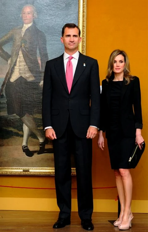 
    Felipe şi soţia sa, Letizia (Reuters)  